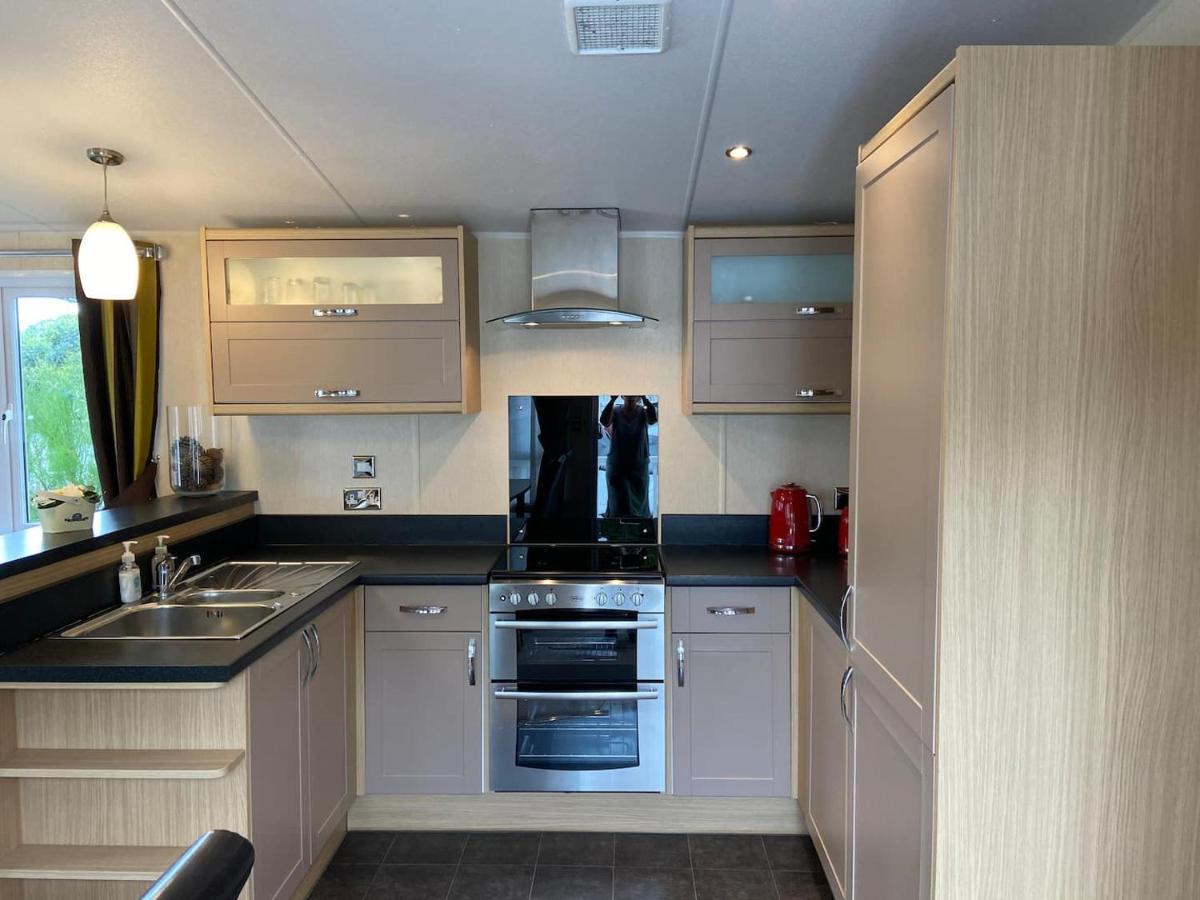 New Forest Retreat Shorefield Country Park Lymington Extérieur photo